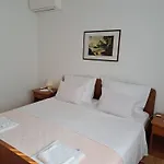 Pink House Appartement Povljana